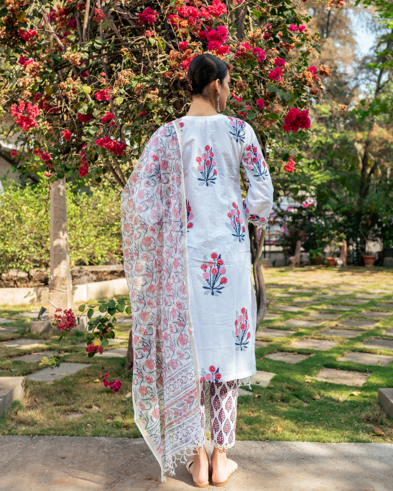 Ivory and Pink Hand Block Printed Kurta Set mul Buy Ivory and Pink Hand Block Printed Kurta Set from C&W | Kurta/Kurta Sets for Women by Maison Shefali in multi color for women in Singapore