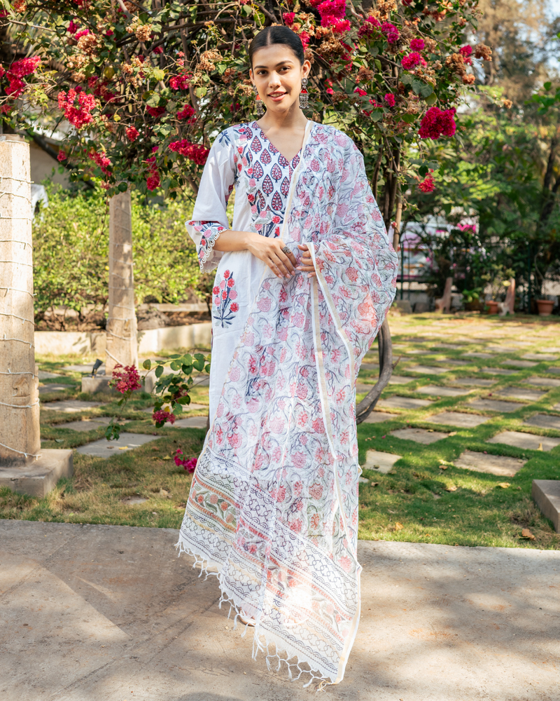 Ivory and Pink Hand Block Printed Kurta Set mul Buy Ivory and Pink Hand Block Printed Kurta Set from C&W | Kurta/Kurta Sets for Women by Maison Shefali in multi color for women in Singapore