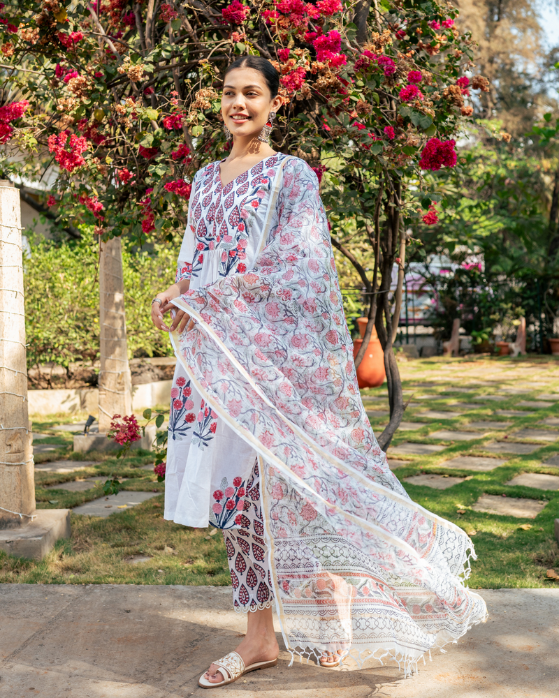 Ivory and Pink Hand Block Printed Kurta Set mul Buy Ivory and Pink Hand Block Printed Kurta Set from C&W | Kurta/Kurta Sets for Women by Maison Shefali in multi color for women in Singapore