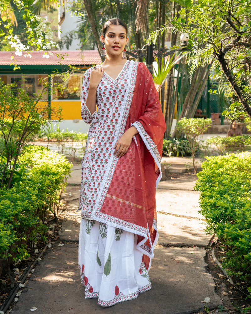 Ivory and Red Hand Block Printed Skirt Set mul Buy Ivory and Red Hand Block Printed Skirt Set from C&W | Kurta/Kurta Sets for Women by Maison Shefali in multi color for women in Singapore