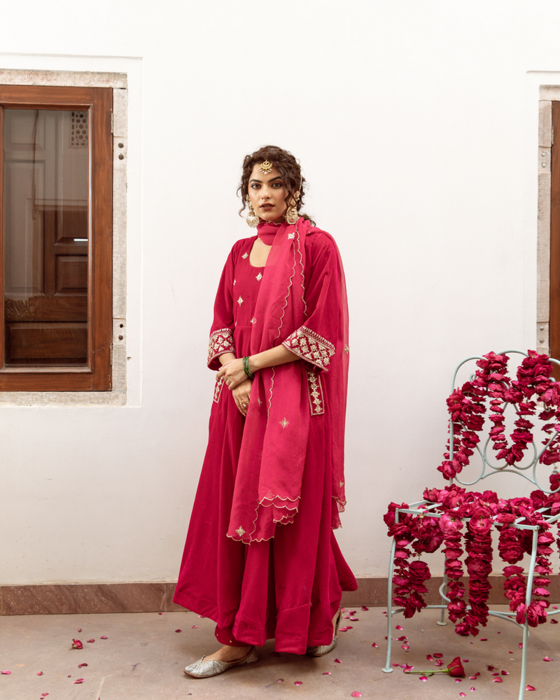 Zeya Gulabi - Velvet Embroidered Suit Set Buy Zeya Gulabi - Velvet Embroidered Suit Set from C&W | Kurta/Kurta Sets for Women by Maison Shefali in red color for women in Singapore