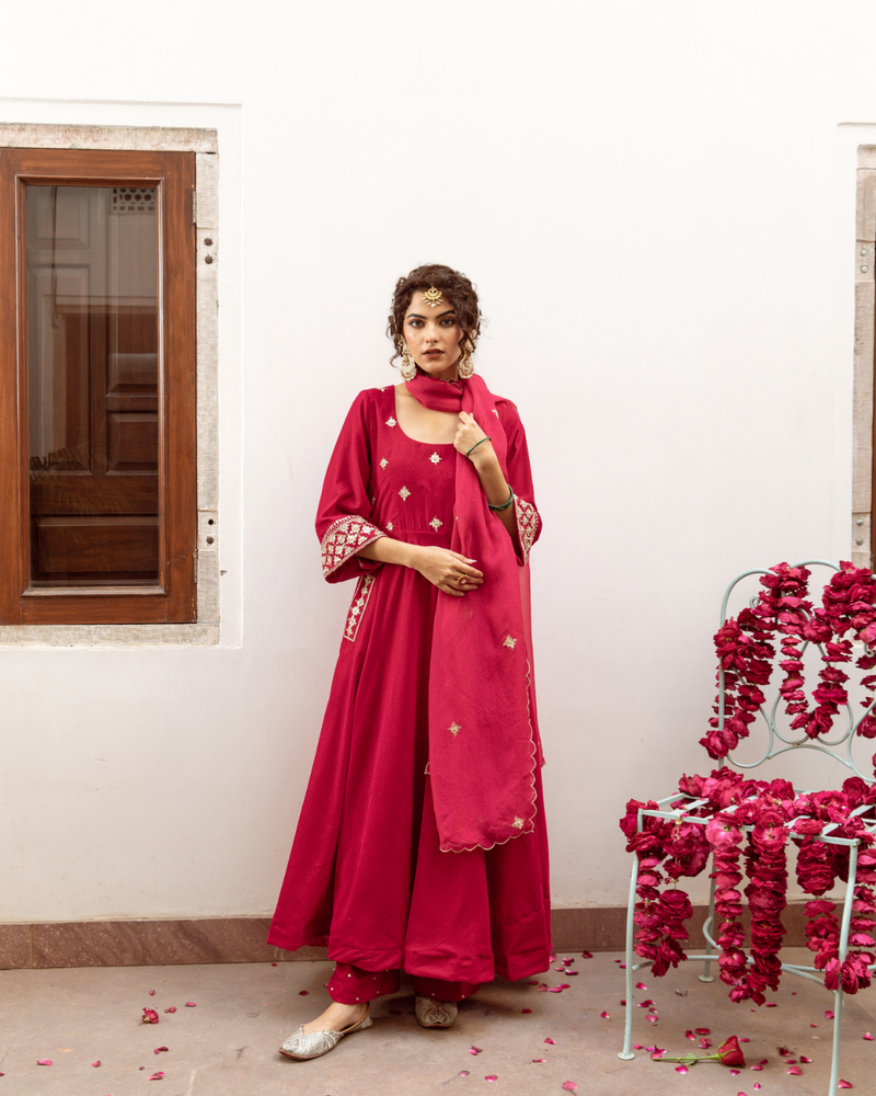 Zeya Gulabi - Velvet Embroidered Suit Set Buy Zeya Gulabi - Velvet Embroidered Suit Set from C&W | Kurta/Kurta Sets for Women by Maison Shefali in red color for women in Singapore