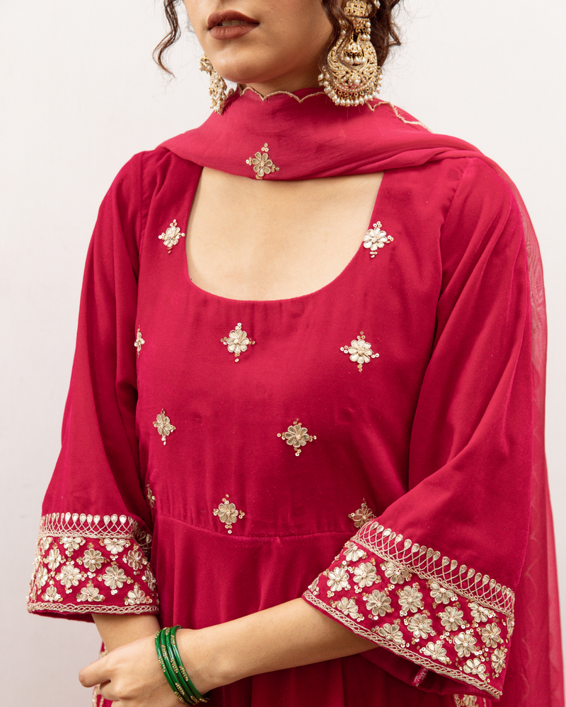 Zeya Gulabi - Velvet Embroidered Suit Set Buy Zeya Gulabi - Velvet Embroidered Suit Set from C&W | Kurta/Kurta Sets for Women by Maison Shefali in red color for women in Singapore