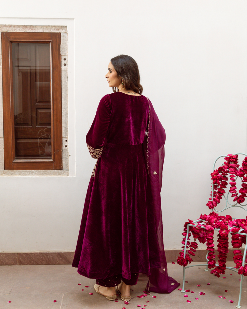 Zeya - Velvet Embroidered Suit Set Buy Zeya - Velvet Embroidered Suit Set from C&W | Kurta/Kurta Sets for Women by Maison Shefali in purple color for women in Singapore