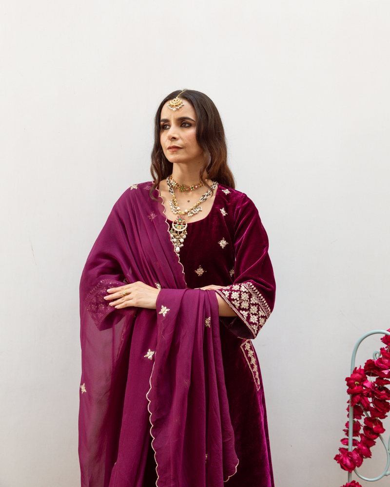 Zeya - Velvet Embroidered Suit Set Buy Zeya - Velvet Embroidered Suit Set from C&W | Kurta/Kurta Sets for Women by Maison Shefali in purple color for women in Singapore