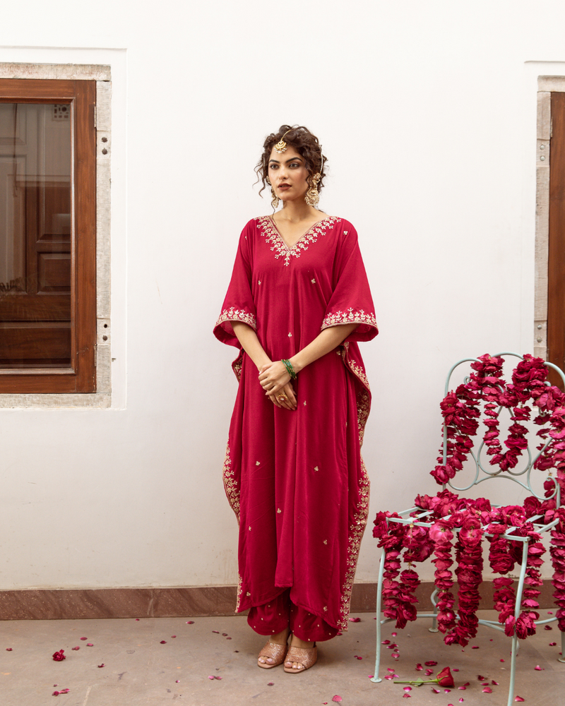 Ibtida Gulabi - Velvet Embroidered Kaftan Set silk Buy Ibtida Gulabi - Velvet Embroidered Kaftan Set








 from C&W | Kurta/Kurta Sets for Women by Maison Shefali in red color for women in Singapore