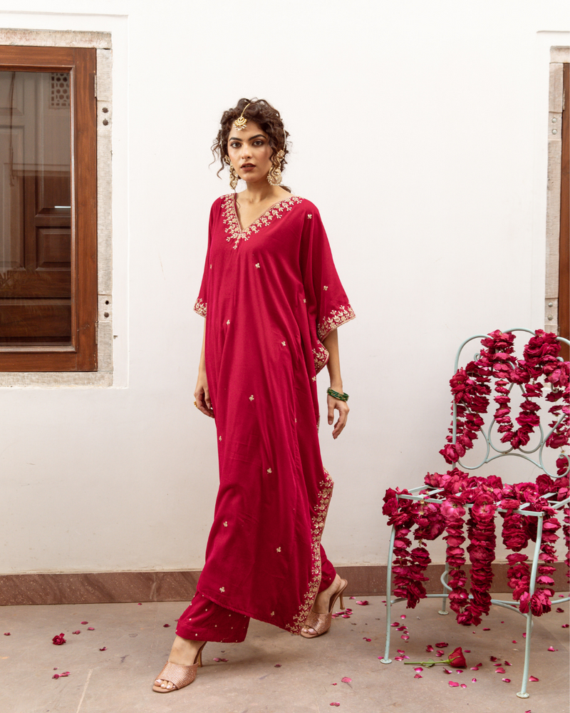 Ibtida Gulabi - Velvet Embroidered Kaftan Set silk Buy Ibtida Gulabi - Velvet Embroidered Kaftan Set








 from C&W | Kurta/Kurta Sets for Women by Maison Shefali in red color for women in Singapore