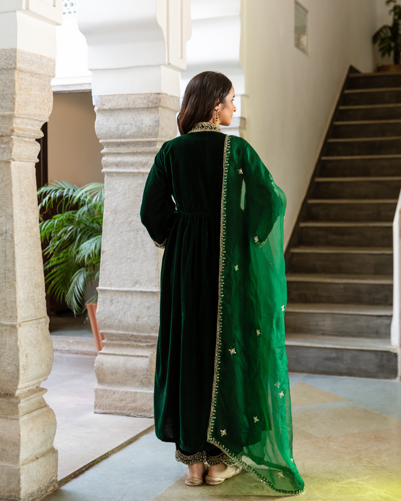Khizaan Panna - Velvet Embroidered Suit Set Buy Khizaan Panna - Velvet Embroidered Suit Set from C&W | Kurta/Kurta Sets for Women by Maison Shefali in green color for women in Singapore