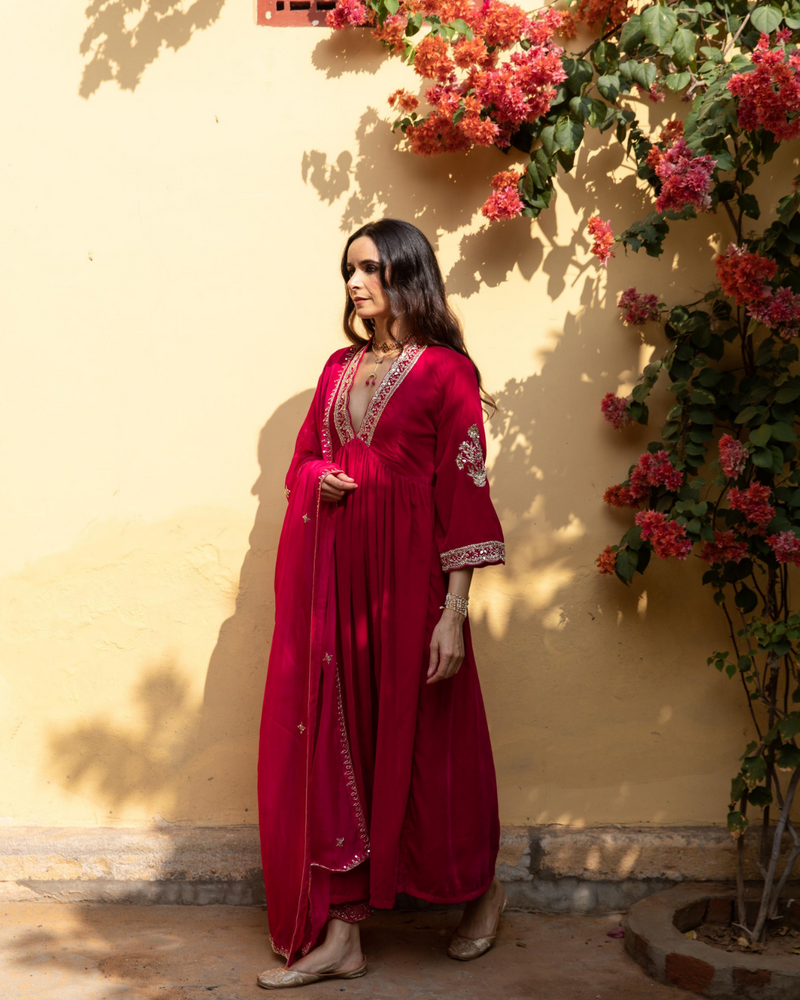 Khizaan Gulabi - Velvet Embroidered Suit Set Buy Khizaan Gulabi - Velvet Embroidered Suit Set from C&W | Kurta/Kurta Sets for Women by Maison Shefali in red color for women in Singapore