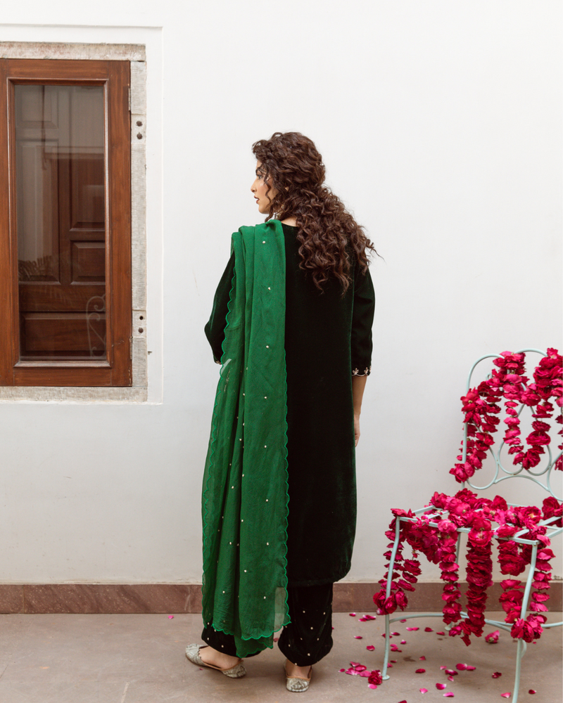 Roya Panna - Velvet Embroidered Suit Set Buy Roya Panna - Velvet Embroidered Suit Set from C&W | Kurta/Kurta Sets for Women by Maison Shefali in green color for women in Singapore