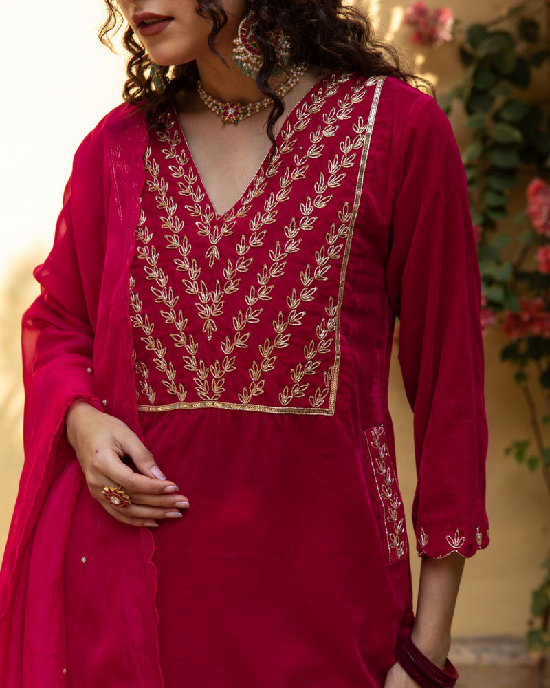 Roya Gulabi - Velvet Embroidered Suit Set Buy Roya Gulabi - Velvet Embroidered Suit Set from C&W | Kurta/Kurta Sets for Women by Maison Shefali in red color for women in Singapore