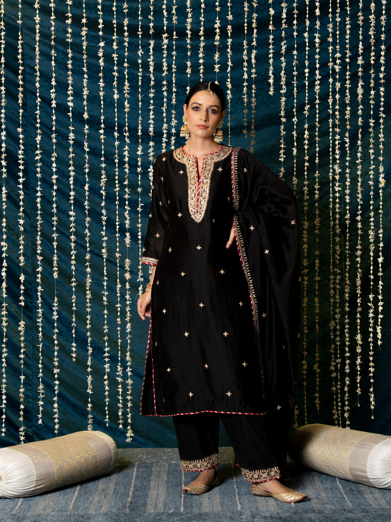 Ragini Kurta Set silk Buy Ragini Kurta Set from C&W | Kurta/Kurta Sets for Women by Maison Shefali for women in Singapore