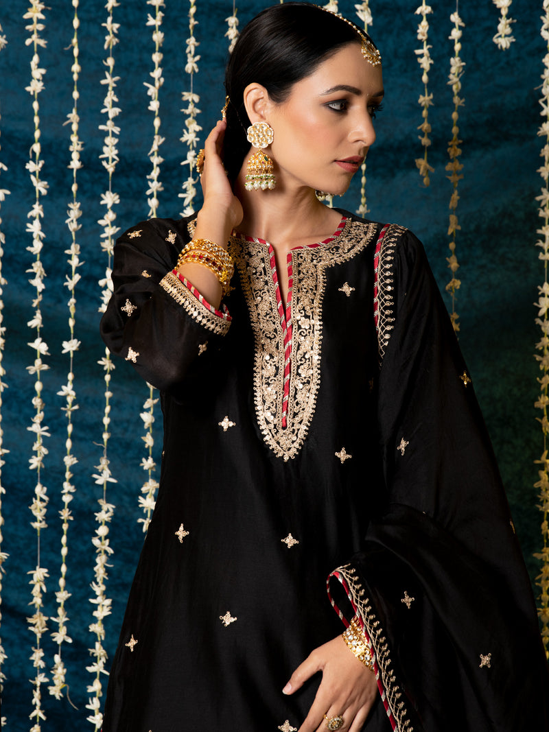 Ragini Kurta Set silk Buy Ragini Kurta Set from C&W | Kurta/Kurta Sets for Women by Maison Shefali for women in Singapore