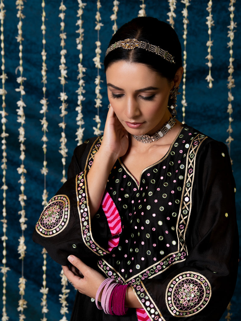 Hunar Ragini Kurta Set silk Buy Hunar Ragini Kurta Set from C&W | Kurta/Kurta Sets for Women by Maison Shefali for women in Singapore