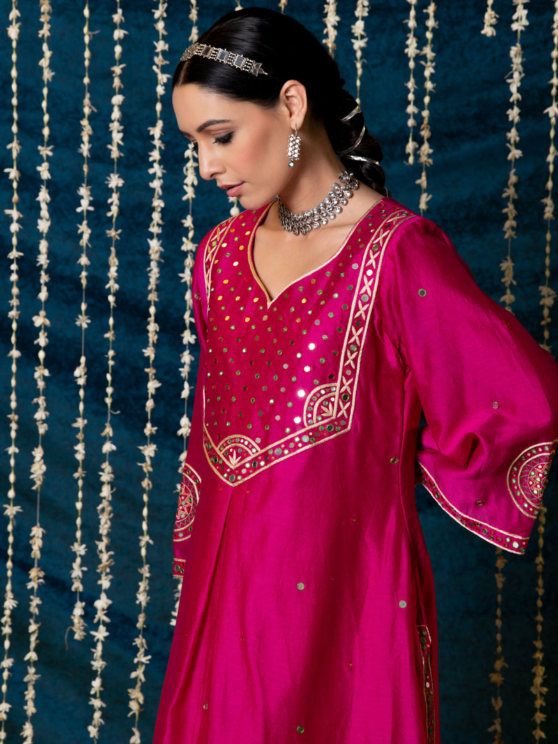 Hunar Gulabi Kurta Set silk Buy Hunar Gulabi Kurta Set from C&W | Kurta/Kurta Sets for Women by Maison Shefali for women in Singapore