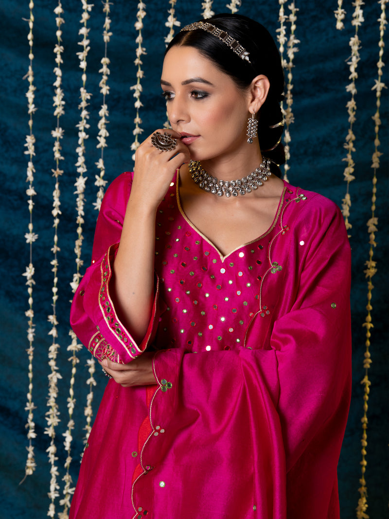 Hunar Gulabi Kurta Set silk Buy Hunar Gulabi Kurta Set from C&W | Kurta/Kurta Sets for Women by Maison Shefali for women in Singapore