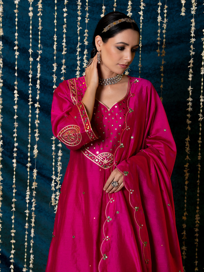 Hunar Gulabi Kurta Set silk Buy Hunar Gulabi Kurta Set from C&W | Kurta/Kurta Sets for Women by Maison Shefali for women in Singapore