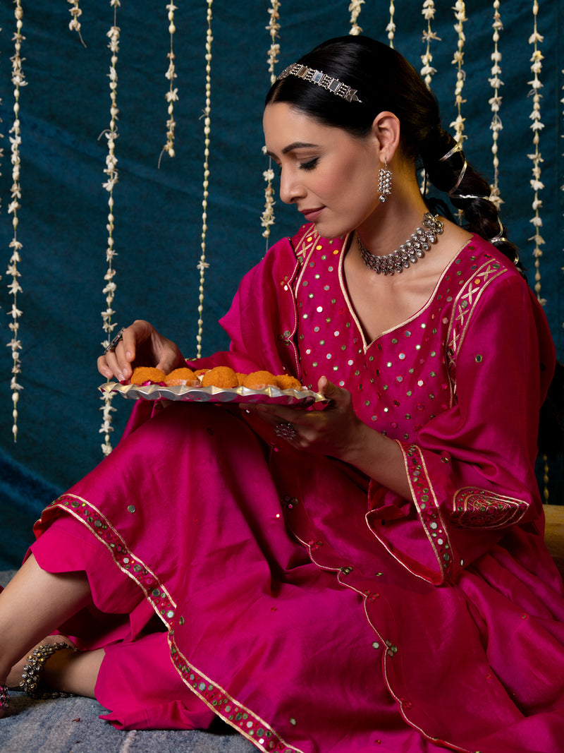 Hunar Gulabi Kurta Set silk Buy Hunar Gulabi Kurta Set from C&W | Kurta/Kurta Sets for Women by Maison Shefali for women in Singapore