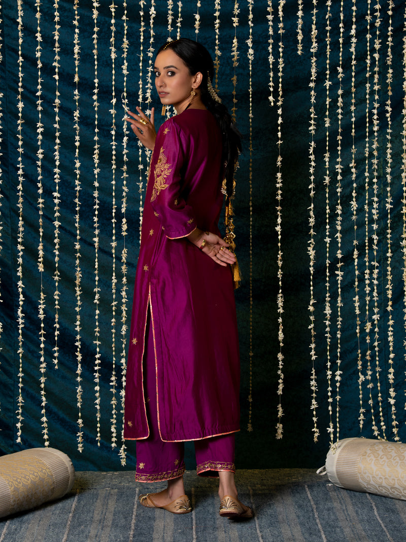 Ratti Kurta Set silk Buy Ratti Kurta Set from C&W | Kurta/Kurta Sets for Women by Maison Shefali for women in Singapore