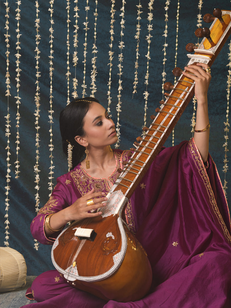 Ratti Kurta Set silk Buy Ratti Kurta Set from C&W | Kurta/Kurta Sets for Women by Maison Shefali for women in Singapore