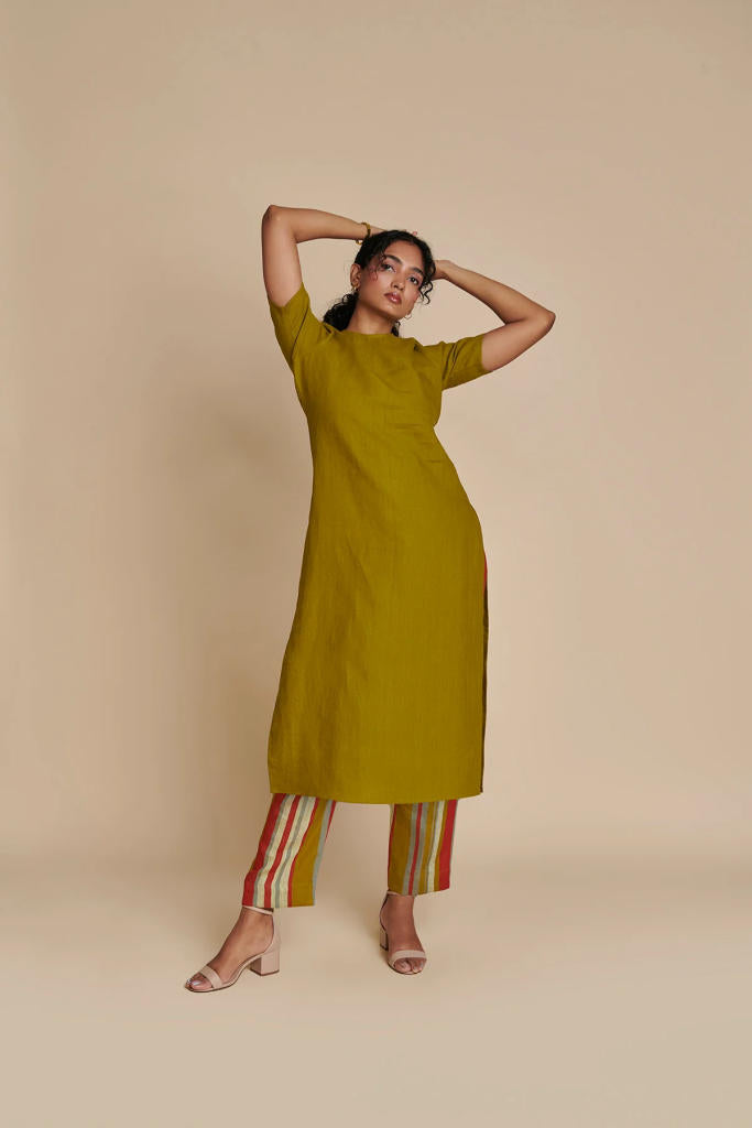 Mehendi Linen Half Sleeves Kurta