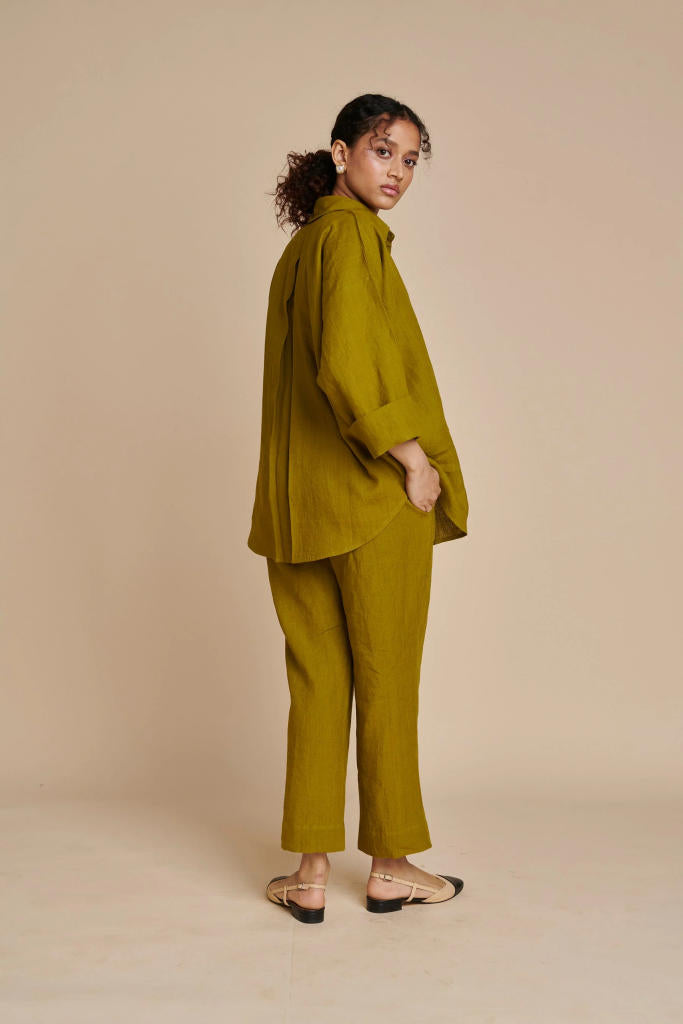 Mehendi Linen Pleated Pants
