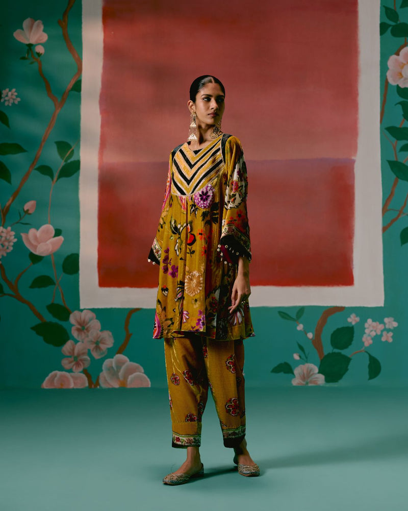 Mustard Floral Velvet Kurta Set Buy Mustard Floral Velvet Kurta Set from C&W | Kurta/Kurta Sets for Women by Label Mogra in mustard color for women in Singapore