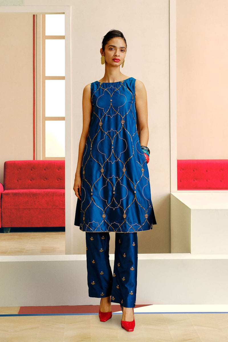 Niloufer Deep Teal Scallop Embroidery Kurta Set silk, organza kurta/kurta set by Rajiramniq in teal for women in Singapore