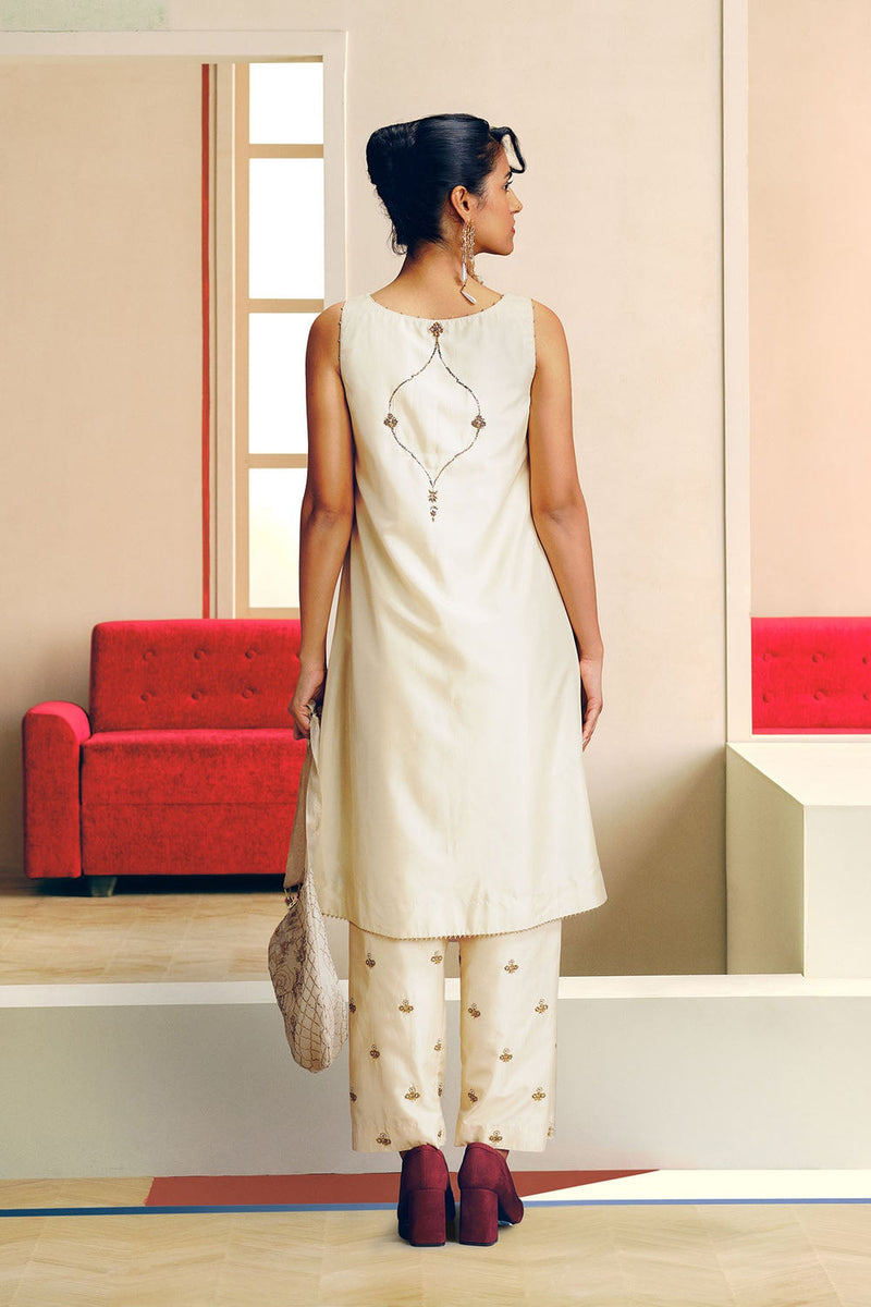 Niloufer Ivory Scallop Embroidery Kurta Set silk, organza kurta/kurta set by Rajiramniq in ivory for women in Singapore