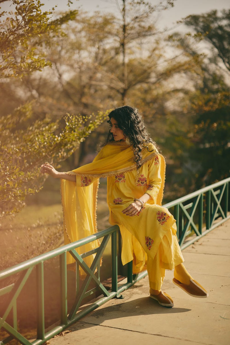 NUREEN DUPATTA