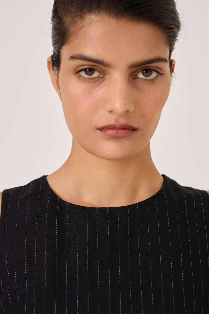 Nuwan Black Quilted Dress cotton by The Summer House in black color for women in Singapore