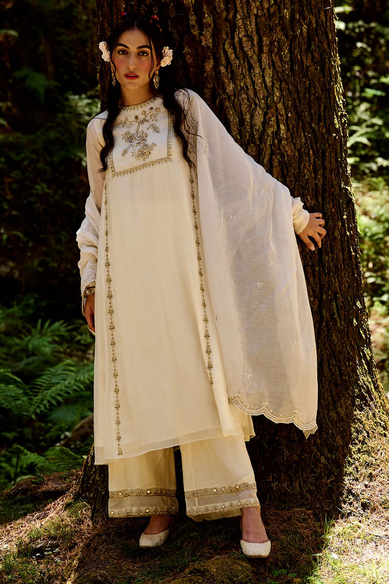 Oakley Kurta Set chanderi by Paulmi & Harsh-kahan Sep'26 in off white for women in Singapore
