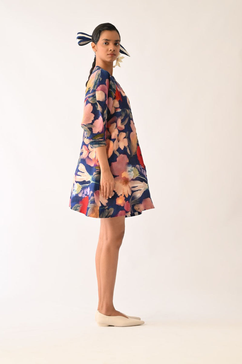 Liberty RB Bubble Sleeve Aline Short Dress

 cotton dress by O'Frida in royal blue for women in Singapore