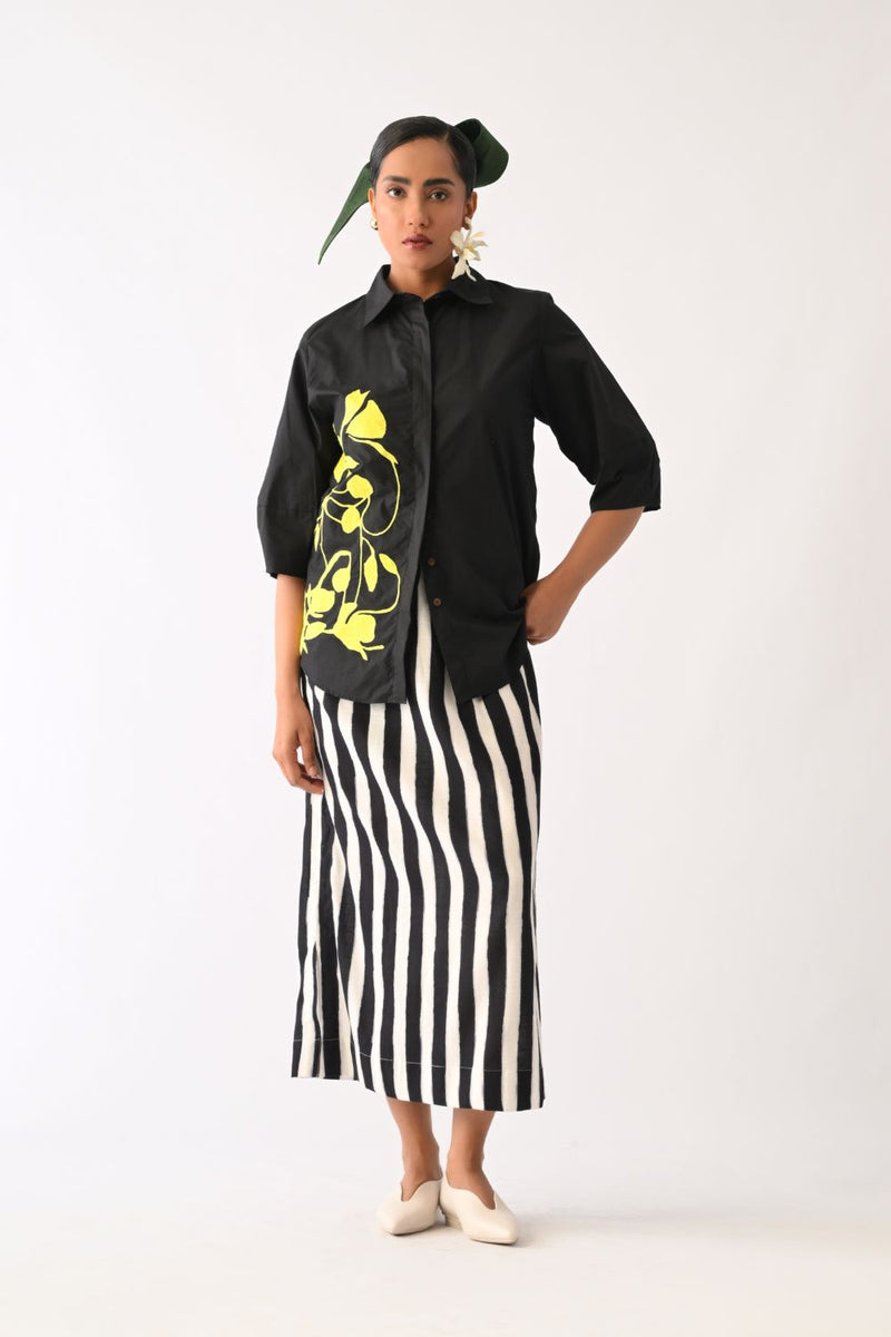 Mono Black Lantern Sleeve Appliqué Top poplin top/shirt by O'Frida in all-black for women in Singapore