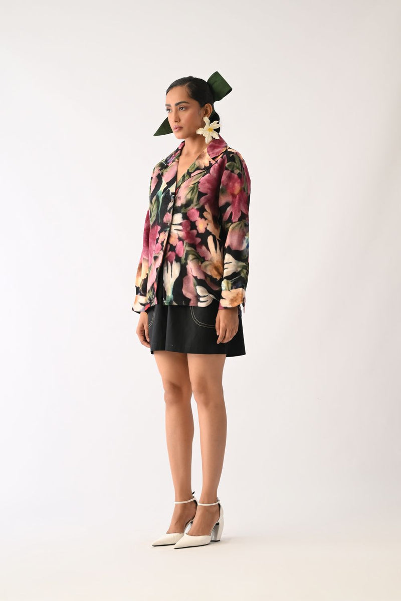 Black Shorts poplin shorts-for-women by O'Frida in all-black for women in Singapore
