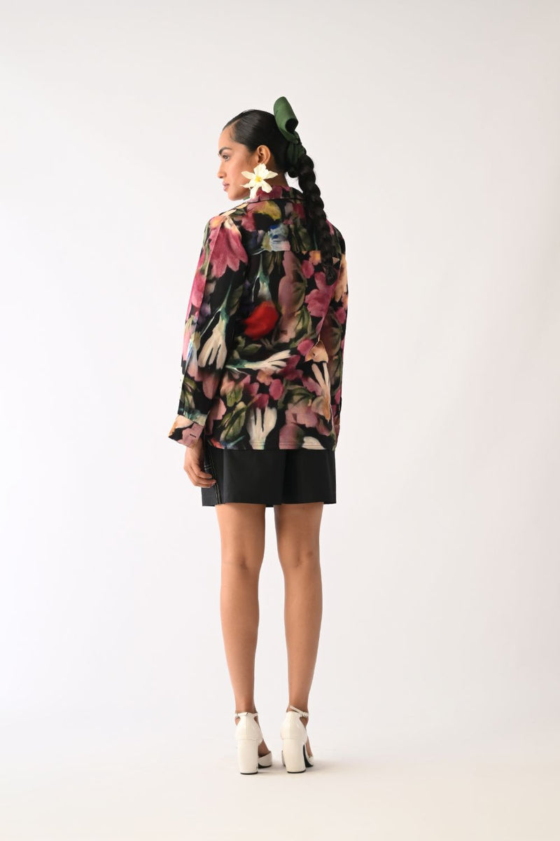 Black Shorts poplin shorts-for-women by O'Frida in all-black for women in Singapore