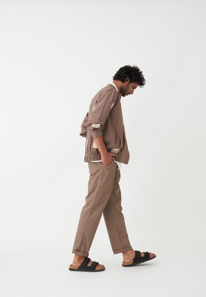 FRONT PLEATE PANT - CEDAR poplin by THREE Men for men in Singapore