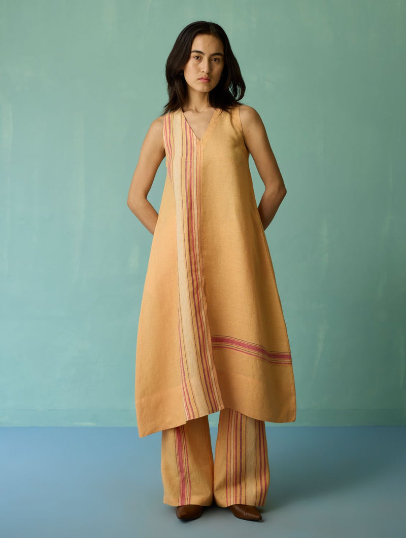 Vanya Border Linen Sleeveless Kurta Set - Apricot linen light kurta set by Manan in apricot for women in Singapore