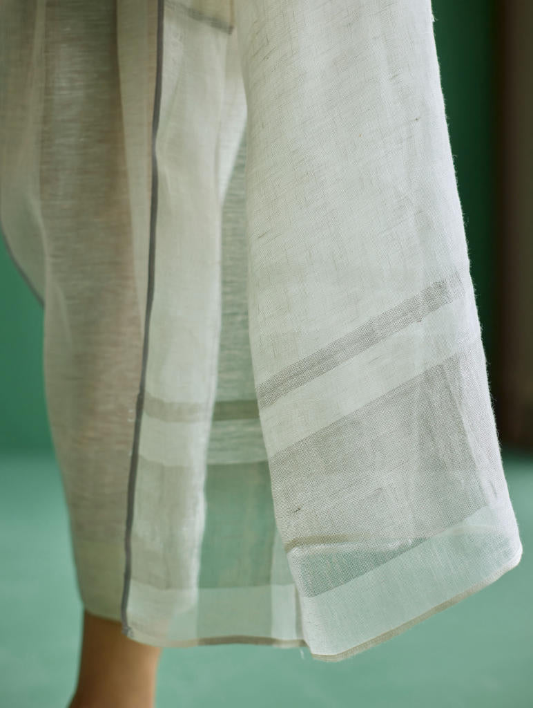 Shuri Metallic Linen Dupatta - Ivory linen by Manan in navy color for women in Singapore