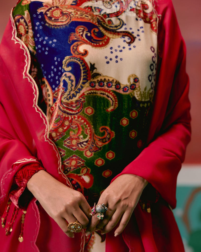 Paisley Velvet Kurta Set Buy Paisley Velvet Kurta Set from C&W | Kurta/Kurta Sets for Women by Label Mogra in red color for women in Singapore
