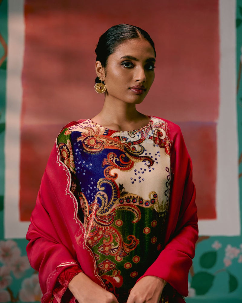 Paisley Velvet Kurta Set Buy Paisley Velvet Kurta Set from C&W | Kurta/Kurta Sets for Women by Label Mogra in red color for women in Singapore