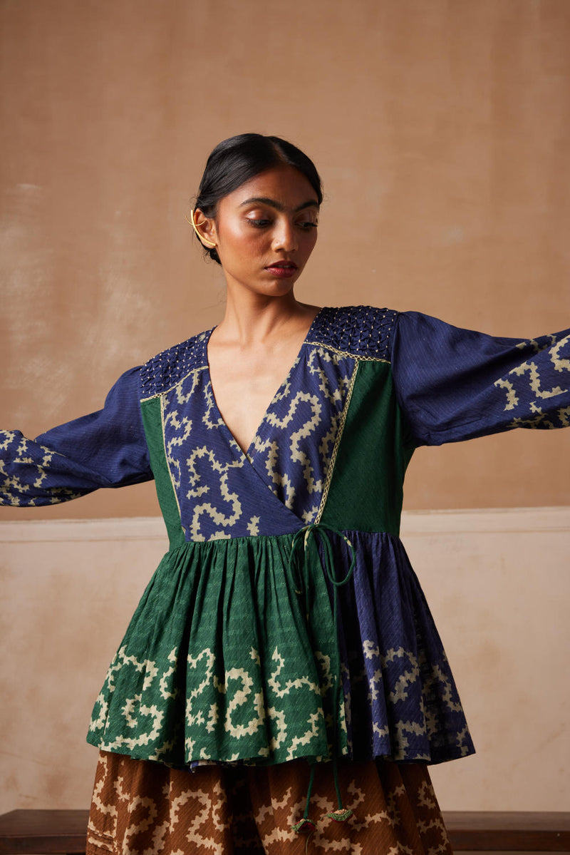 Poem top-(Indigo-Emerald Spiral) cotton by CORD for women in Singapore