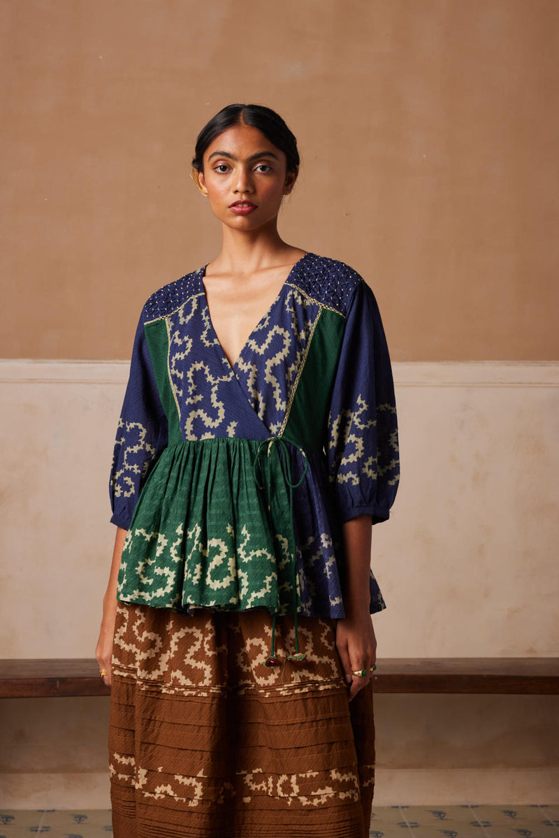 Poem top-(Indigo-Emerald Spiral) cotton by CORD for women in Singapore