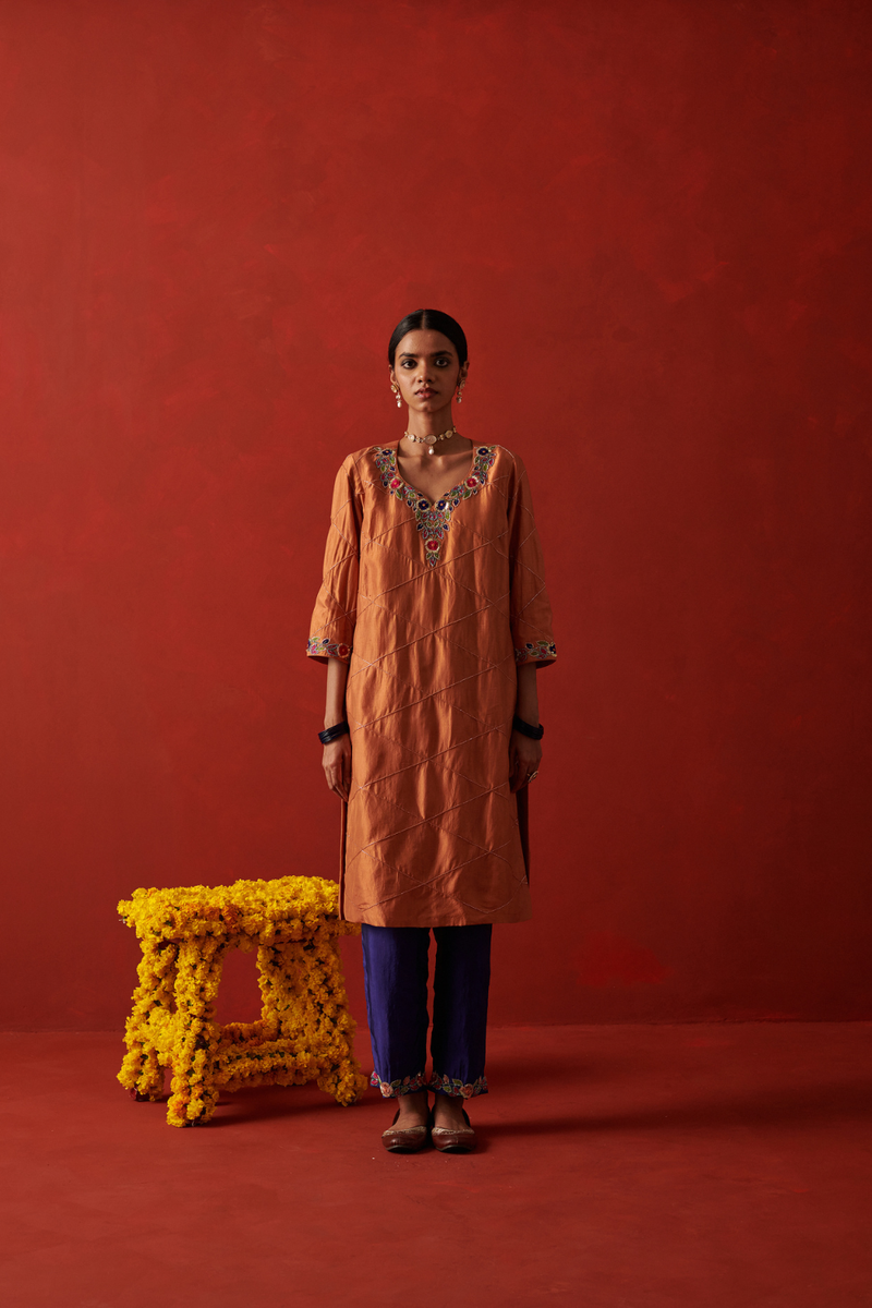 RAAS & ZEBA KURTA & PANT