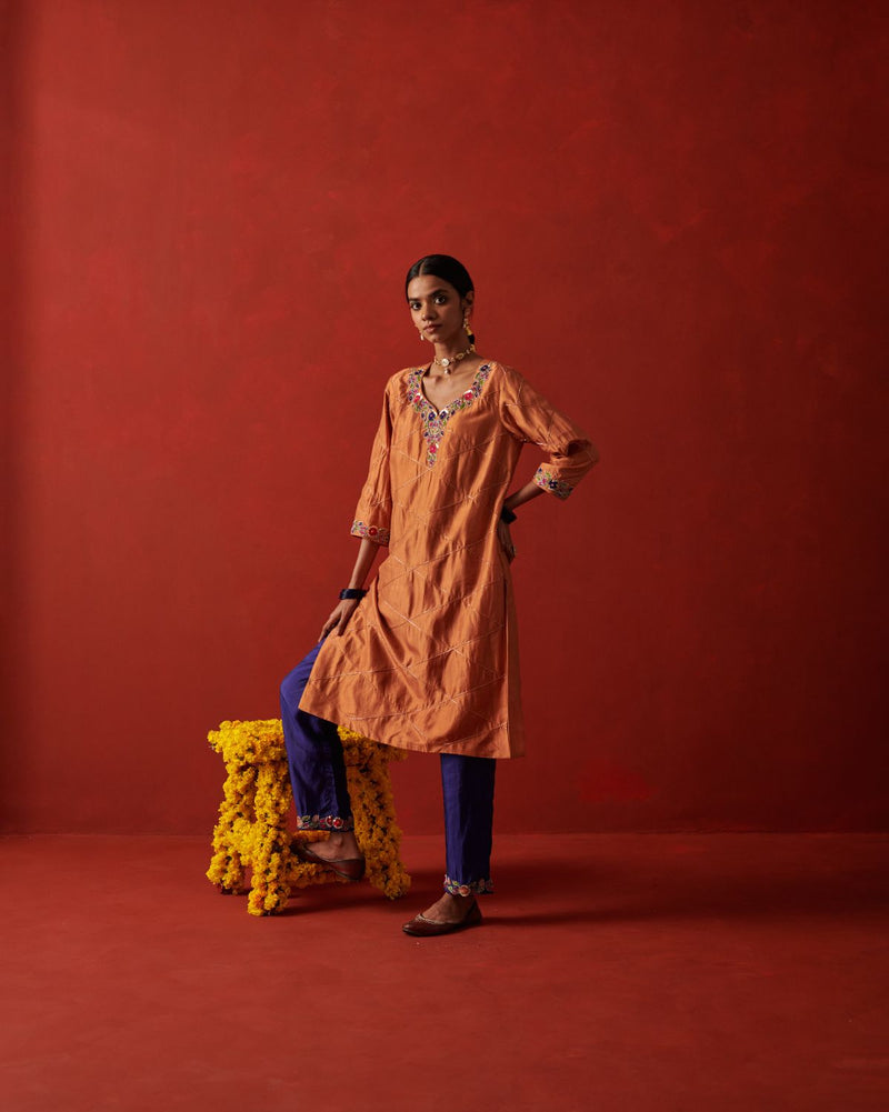 RAAS & ZEBA KURTA & PANT
