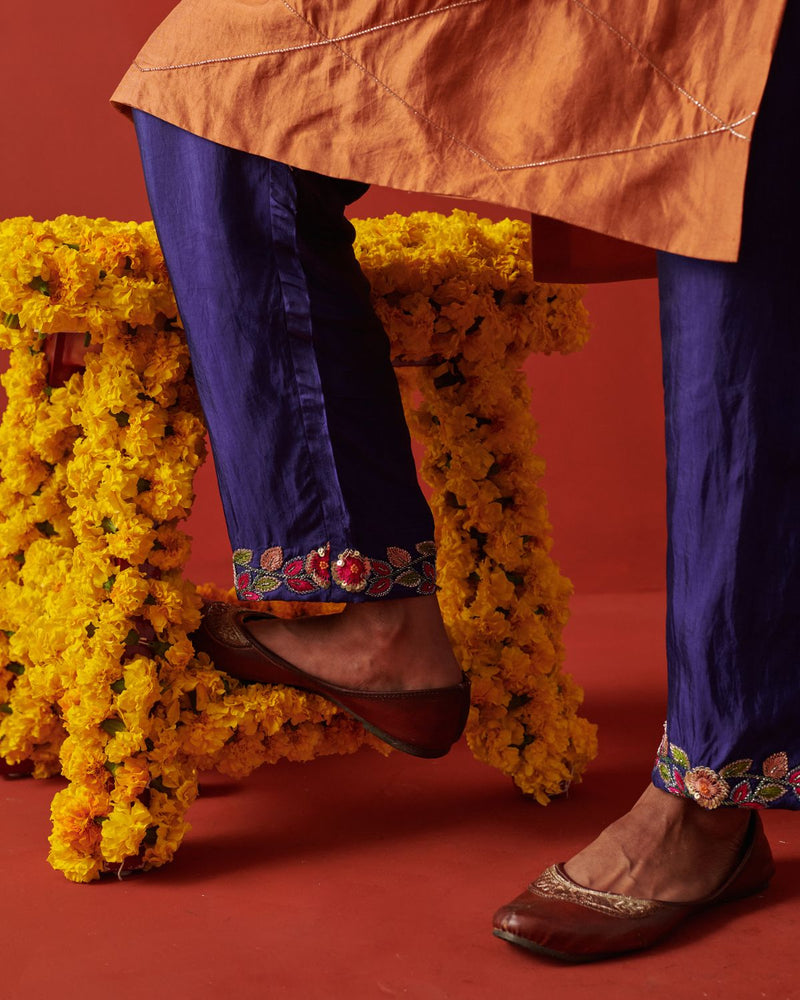 RAAS & ZEBA KURTA & PANT