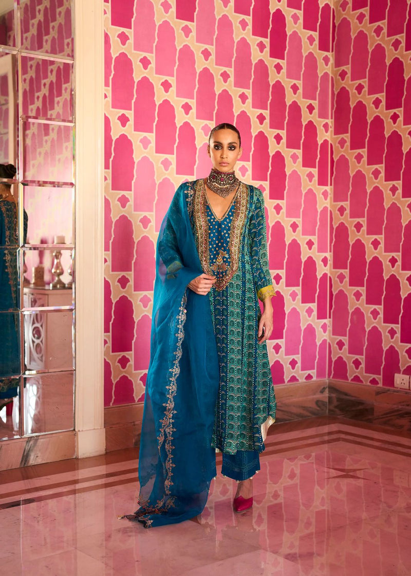 Retro Raani Teal Silk Yoke Kurta Set by Rajiramniq for women in Singapore