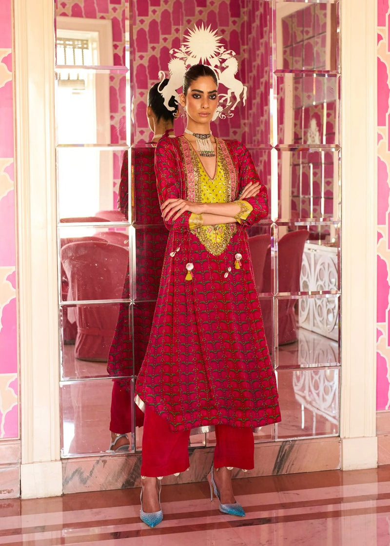 Retro Raani Red Silk Yoke Kurta Set by Rajiramniq for women in Singapore