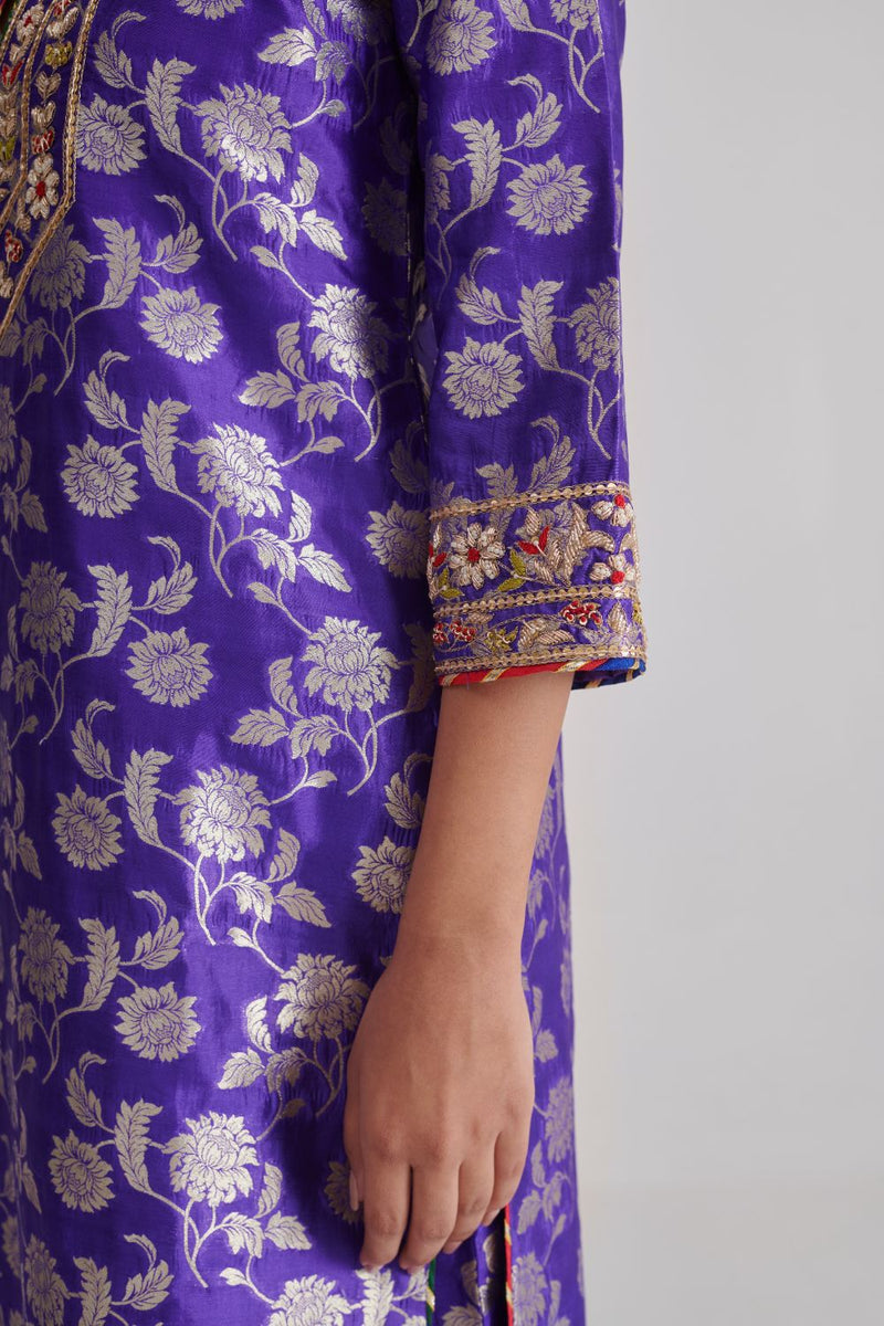ROOHI & QURBAT KURTA & PANT
