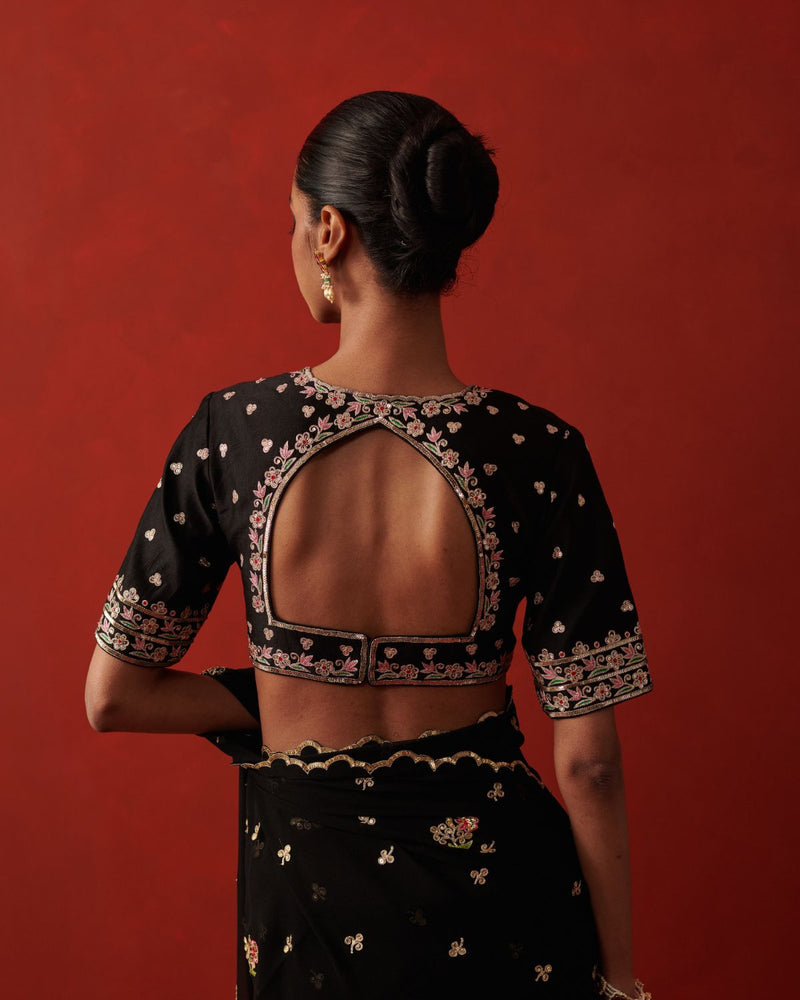 ROOP BLOUSE